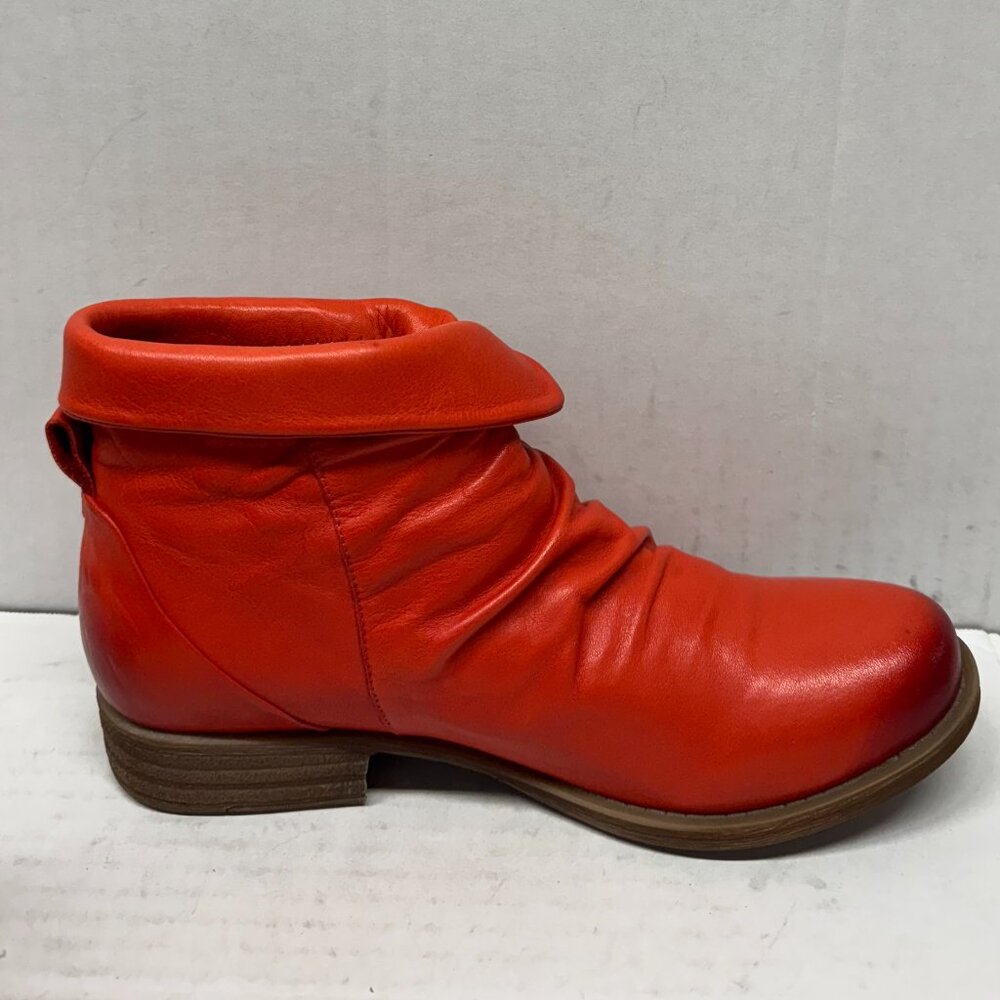 MIZ MOOZ RUCHED SOFT LEATHER BOOTIE SIDE ZIP RED 37EU / 7US NEW # Z-245 - Picture 4 of 7
